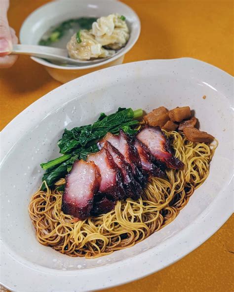 famous noodles in singapore